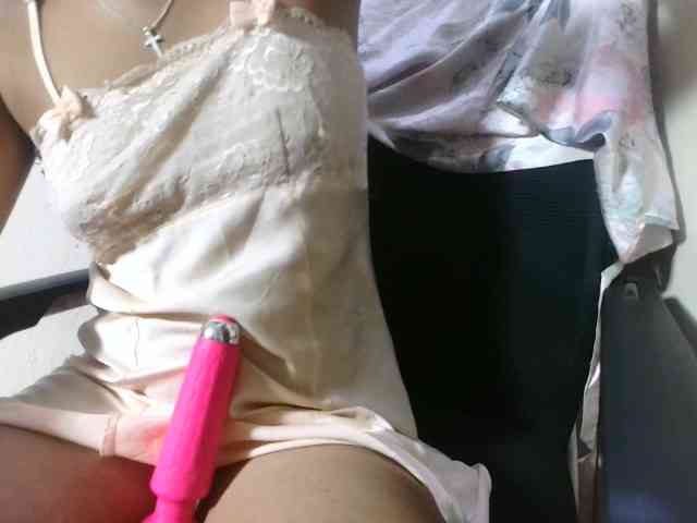 MiamiahC05 webcam