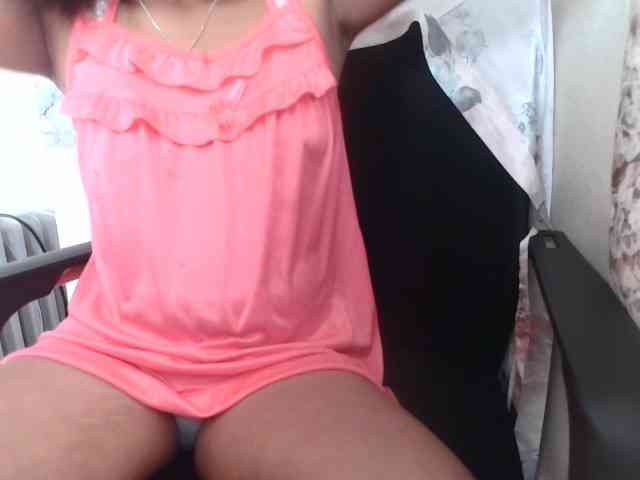 MiamiahC05 webcam