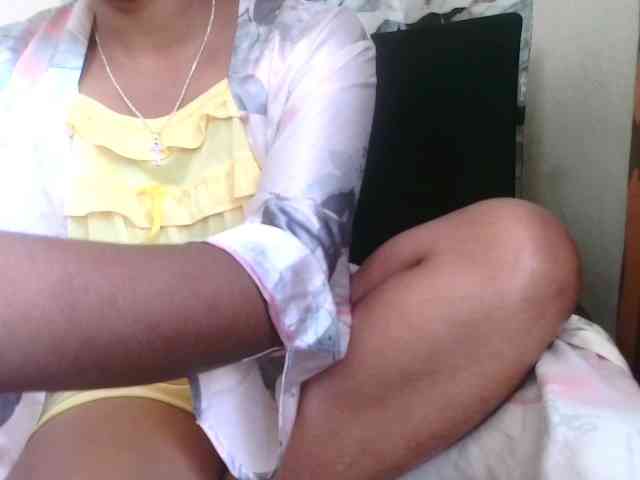 MiamiahC05 webcam