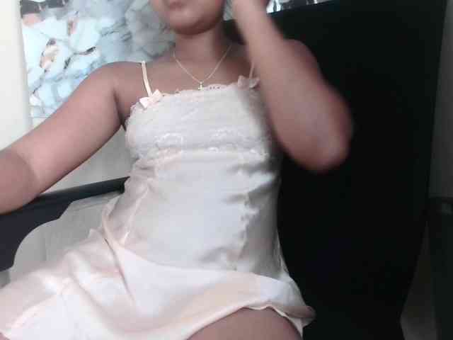 MiamiahC05 webcam