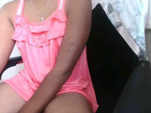 MiamiahC05 webcam