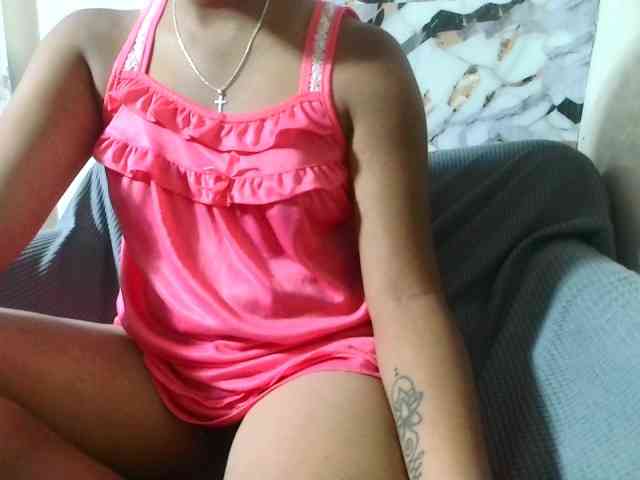 MiamiahC05 webcam