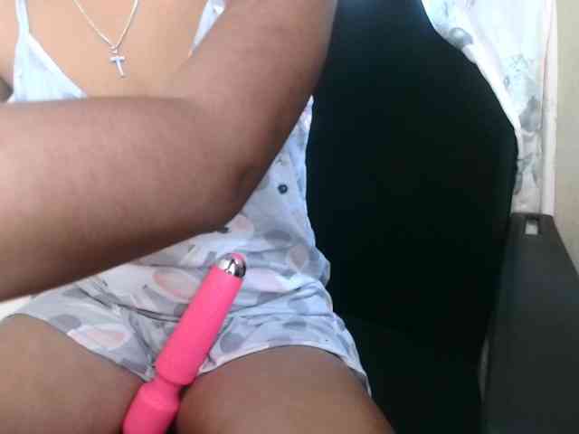 MiamiahC05 webcam