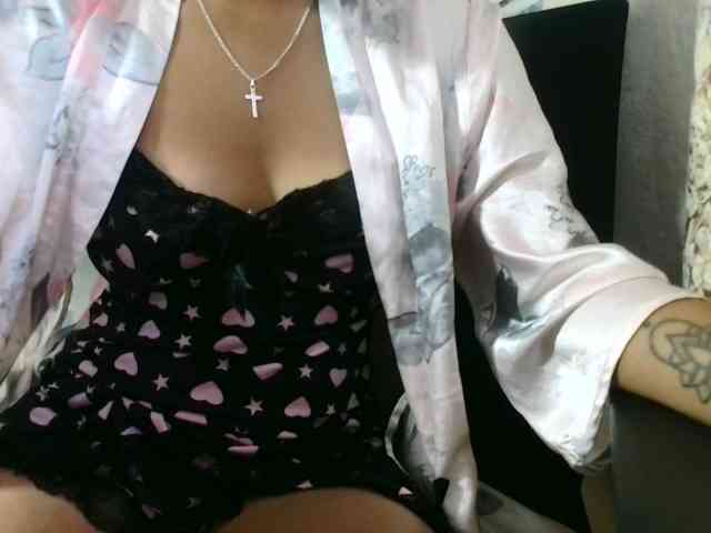 MiamiahC05 webcam