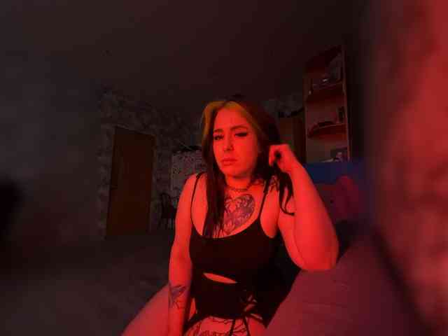 Tryasoguska Live Webcam on BongaCams