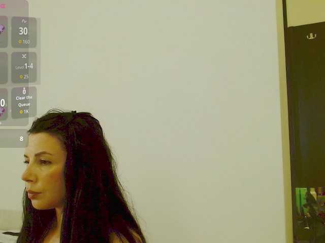 Vanila06 live cam on BongaCams