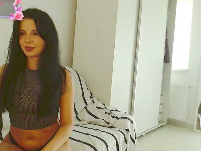 Vanila06 live cam on BongaCams