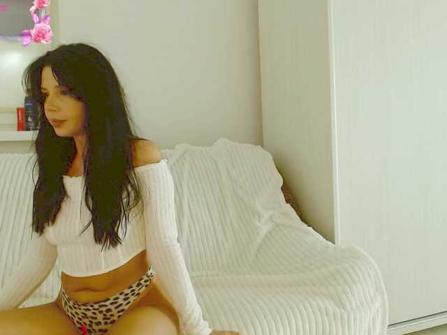 Vanila06 live cam on BongaCams