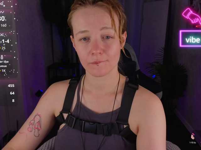 Ricki-Bloom — live female cam
