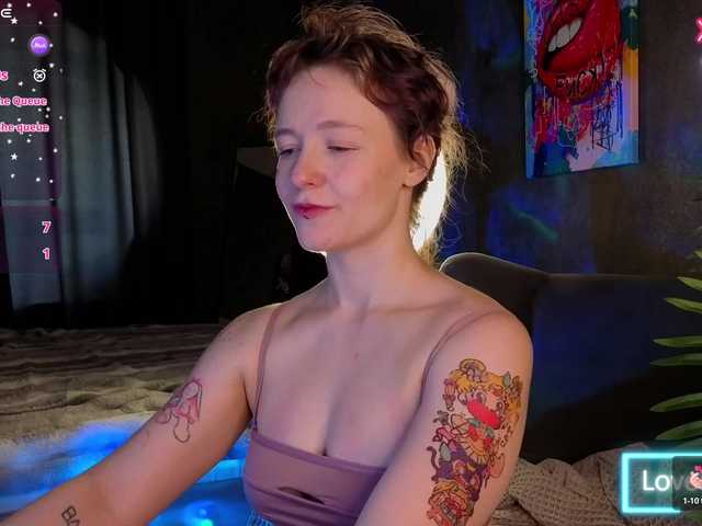 Ricki-Bloom live cam on BongaCams
