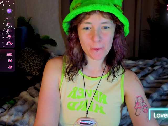 Ricki-Bloom live cam on BongaCams