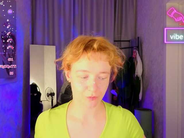 Ricki-Bloom live cam on BongaCams
