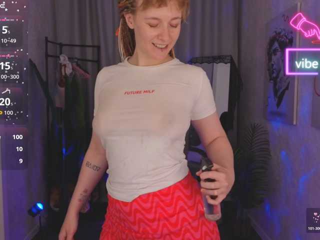 Ricki-Bloom live cam on BongaCams