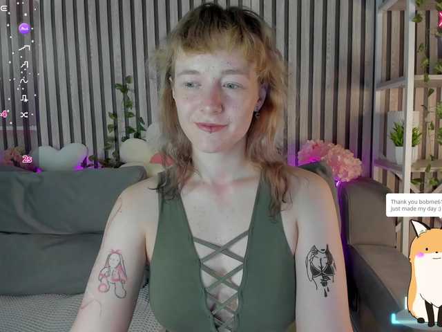 Ricki-Bloom live cam on BongaCams