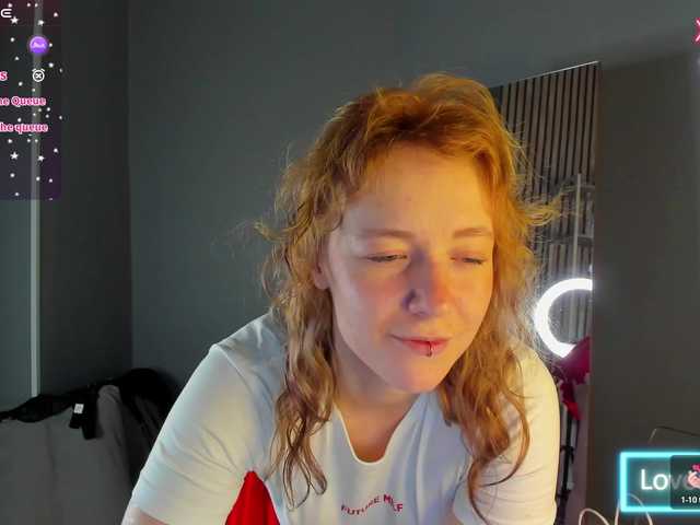 Ricki-Bloom live cam on BongaCams