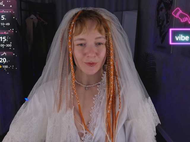 Ricki-Bloom live cam on BongaCams