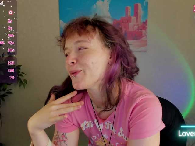 Ricki-Bloom live cam on BongaCams