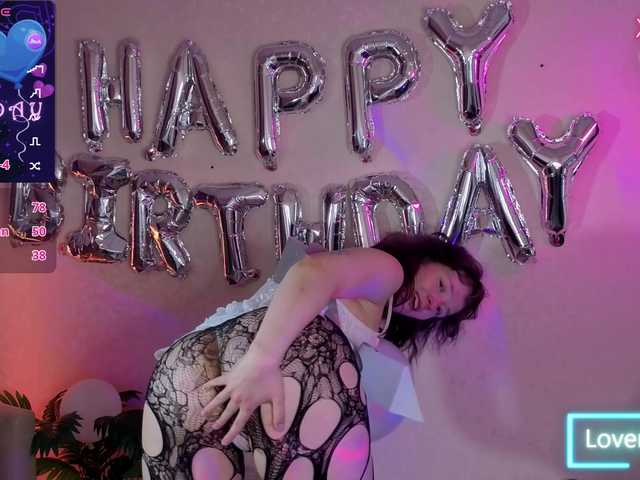 Ricki-Bloom live cam on BongaCams