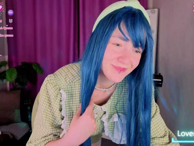 Ricki-Bloom live cam on BongaCams
