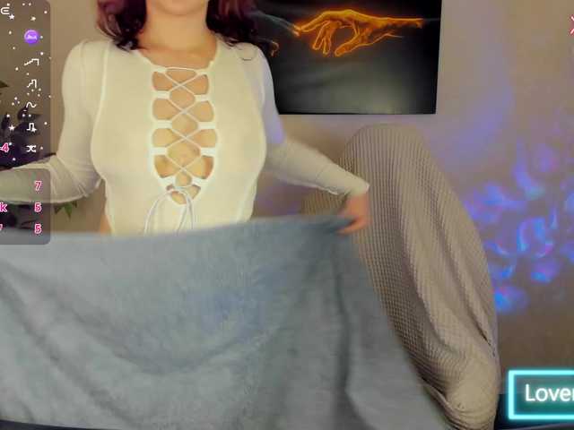 Ricki-Bloom live webcam show