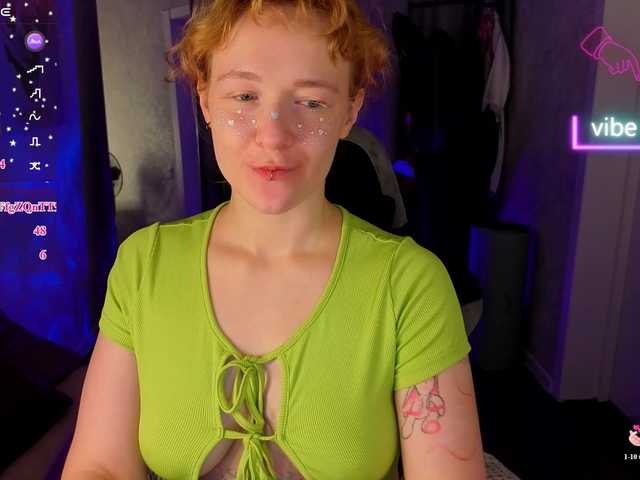 Ricki-Bloom live cam