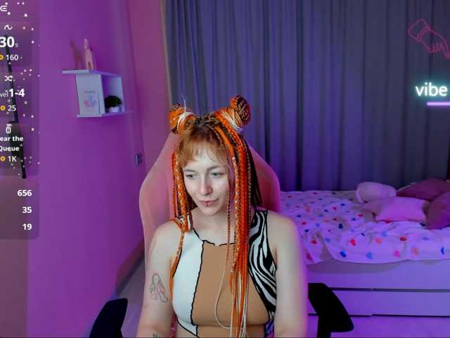 Ricki-Bloom, en directo ahora en BongaCams