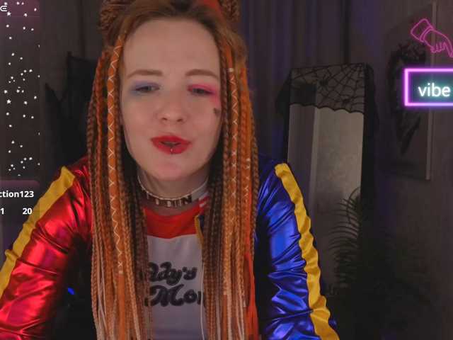 Ricki-Bloom live cam on BongaCams