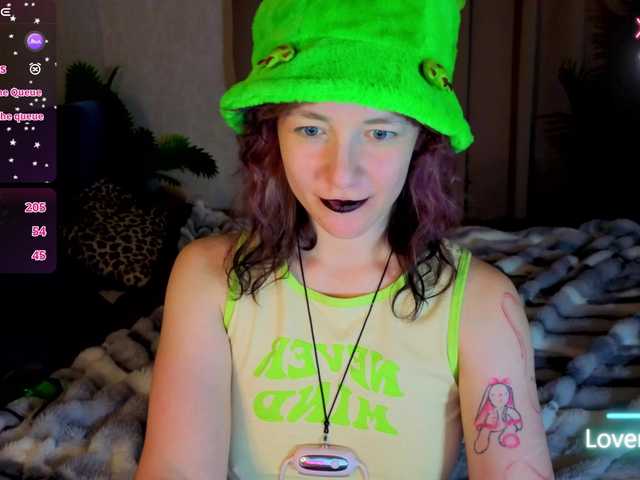 Ricki-Bloom live cam on BongaCams