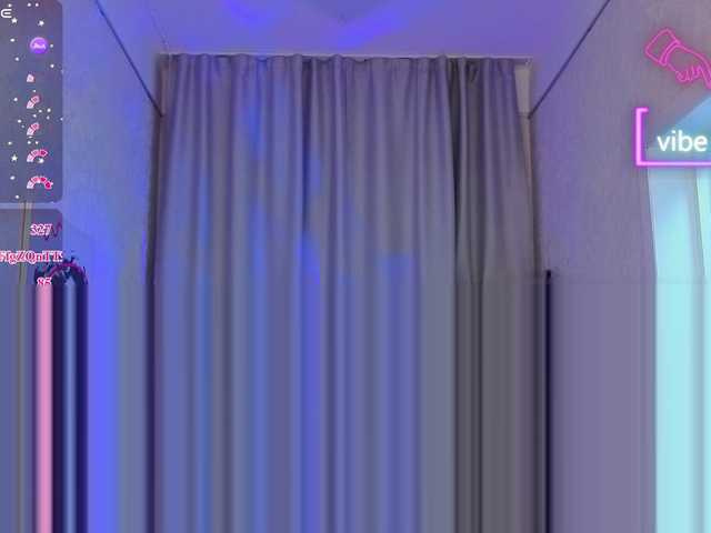 Ricki-Bloom live cam