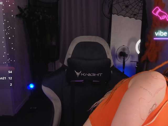 Ricki-Bloom live cam on BongaCams