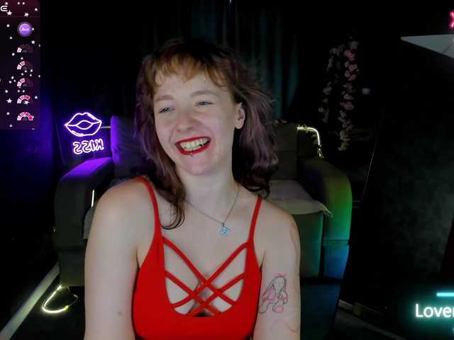 Ricki-Bloom live webcam show