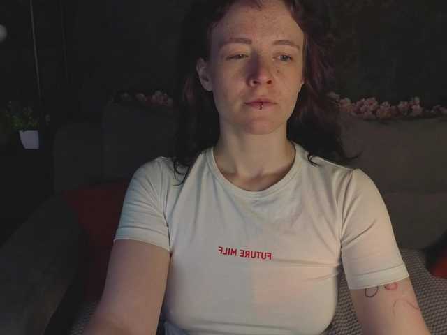 Ricki-Bloom live cam on BongaCams