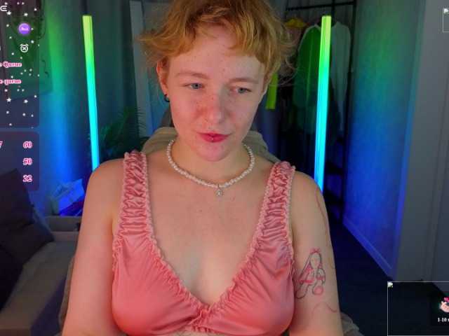 Ricki-Bloom live cam