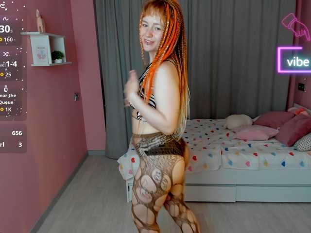 Ricki-Bloom, live now on BongaCams