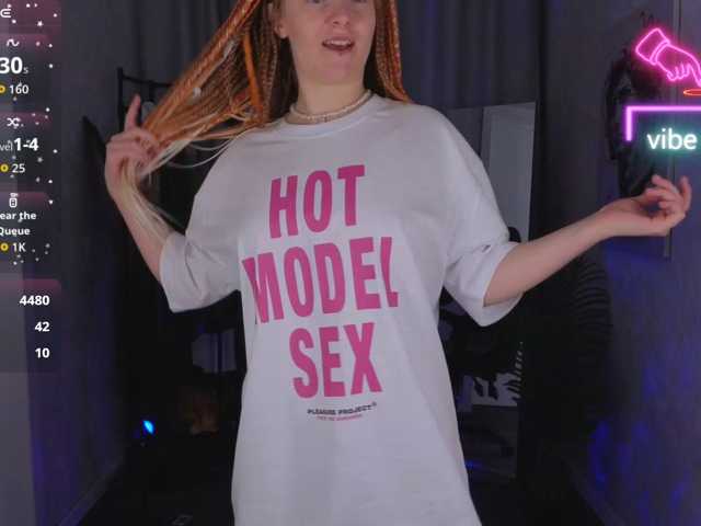 Ricki-Bloom live cam on BongaCams