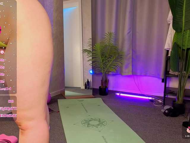 Ricki-Bloom live cam on BongaCams