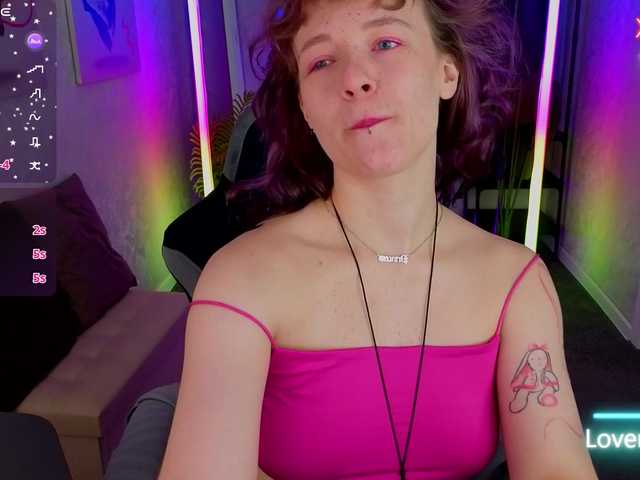 Ricki-Bloom live cam on BongaCams