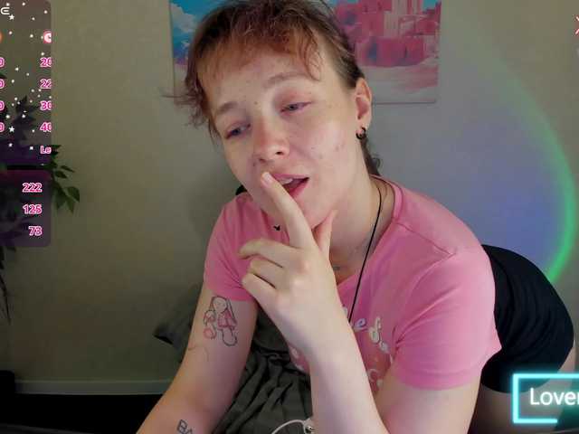Ricki-Bloom live cam on BongaCams