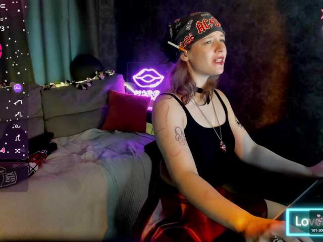 Ricki-Bloom live cam on BongaCams