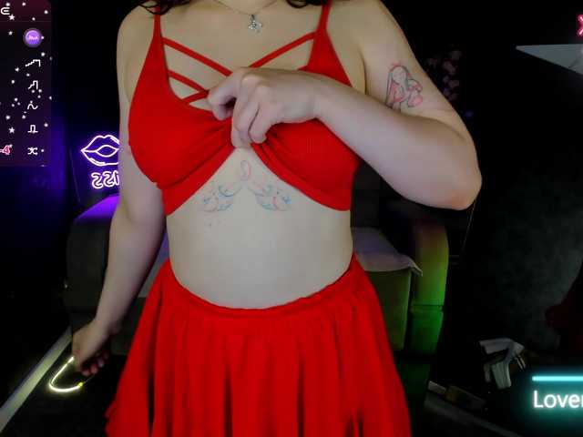 Ricki-Bloom live webcam show