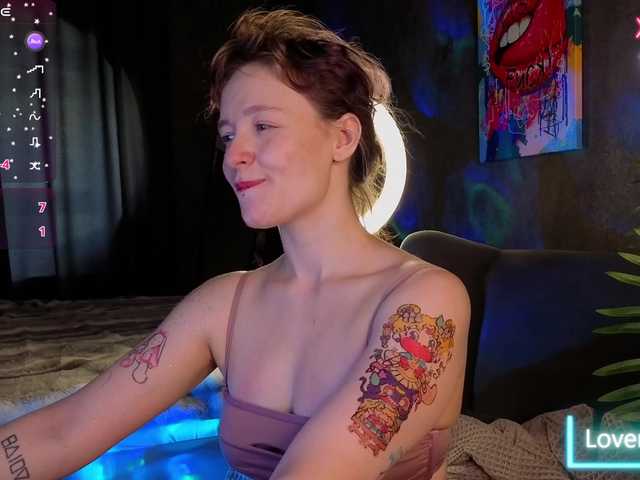 Ricki-Bloom live cam on BongaCams