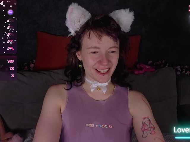 Ricki-Bloom live cam