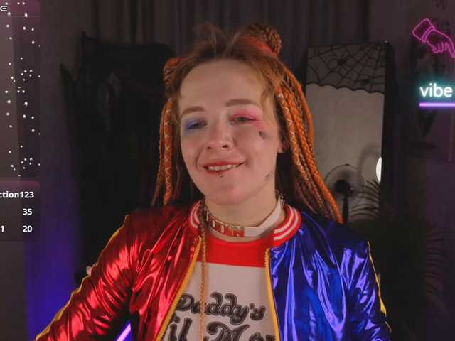 Ricki-Bloom live cam preview