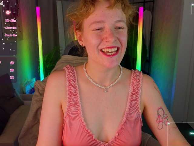 Ricki-Bloom live cam