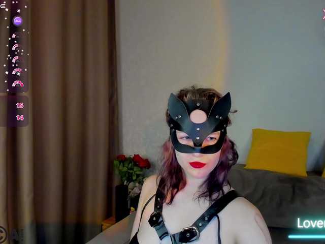 Ricki-Bloom live webcam show