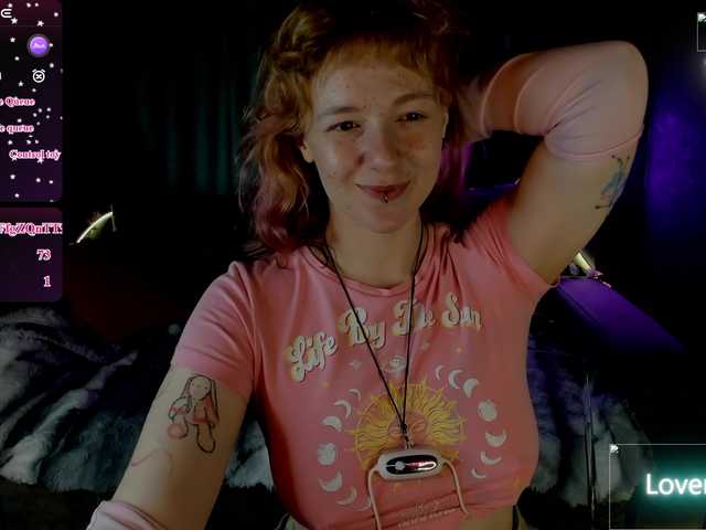 Ricki-Bloom live cam on BongaCams