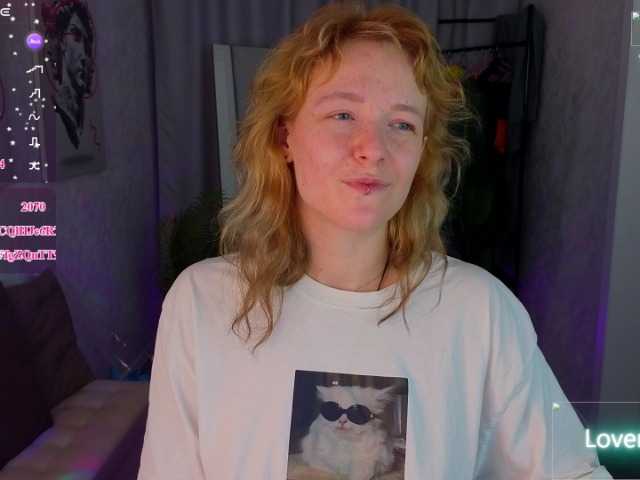 Ricki-Bloom live cam on BongaCams