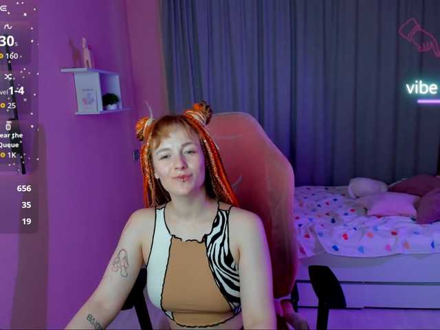 Ricki-Bloom, en directo ahora en BongaCams