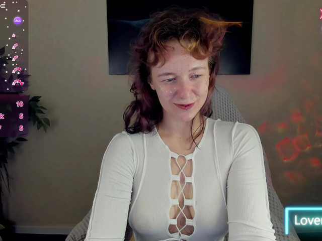 Ricki-Bloom live webcam show