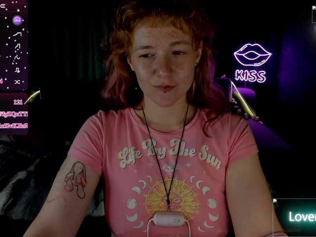 Ricki-Bloom live cam on BongaCams